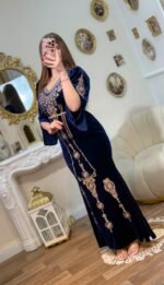 ⁦القفطان الأزرق الملكي (قطيفة) 👑💙⁩ - الصورة ⁦4⁩